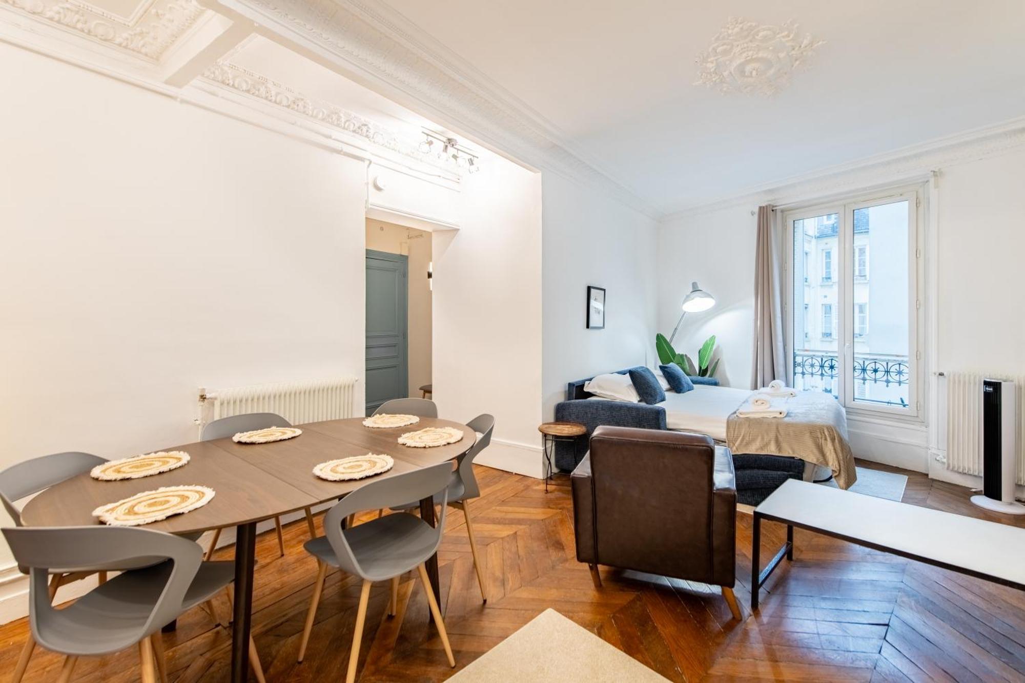 Stylish 2-bedroom Near The Famous Moulin Rouge Apartamento