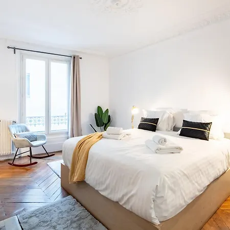 Stylish 2-Bedroom Apartment Near The Famous Moulin Rouge Parigi Esterno foto