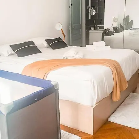 Stylish 2-Bedroom Apartment Near The Famous Moulin Rouge Parigi Esterno foto